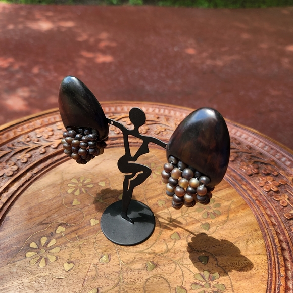 Vintage Monies Earrings - Picture 7 of 10